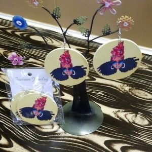 𝅺Pierced earrings with afro puffs girl